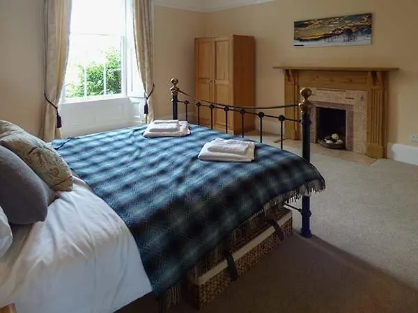 White Moss, Wood Close