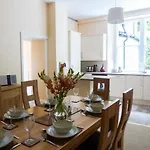 بيت للعطل White Moss, Wood Close